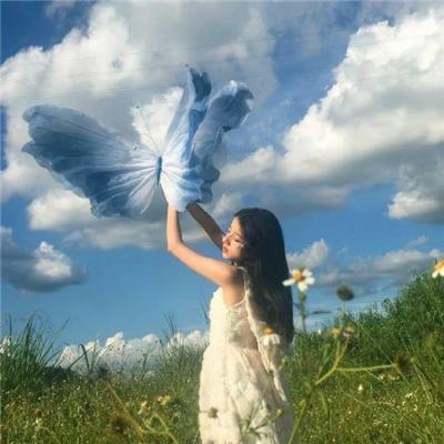 时装周T台实拍：富二代直播带货翻车，学校展开调查